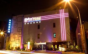 Yes Motel  3*